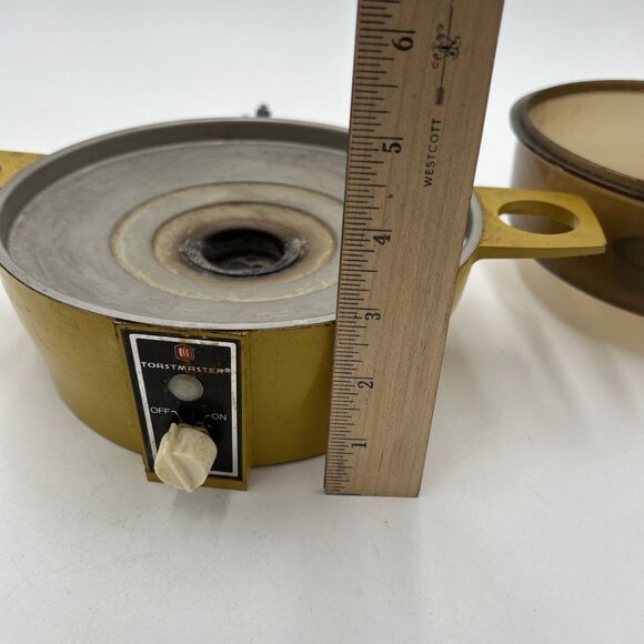 Toastmaster Rapid Electric Egg Cooker, Poacher with Auto-Off, 7 Egg Capacity Red - Picture 5 of 10